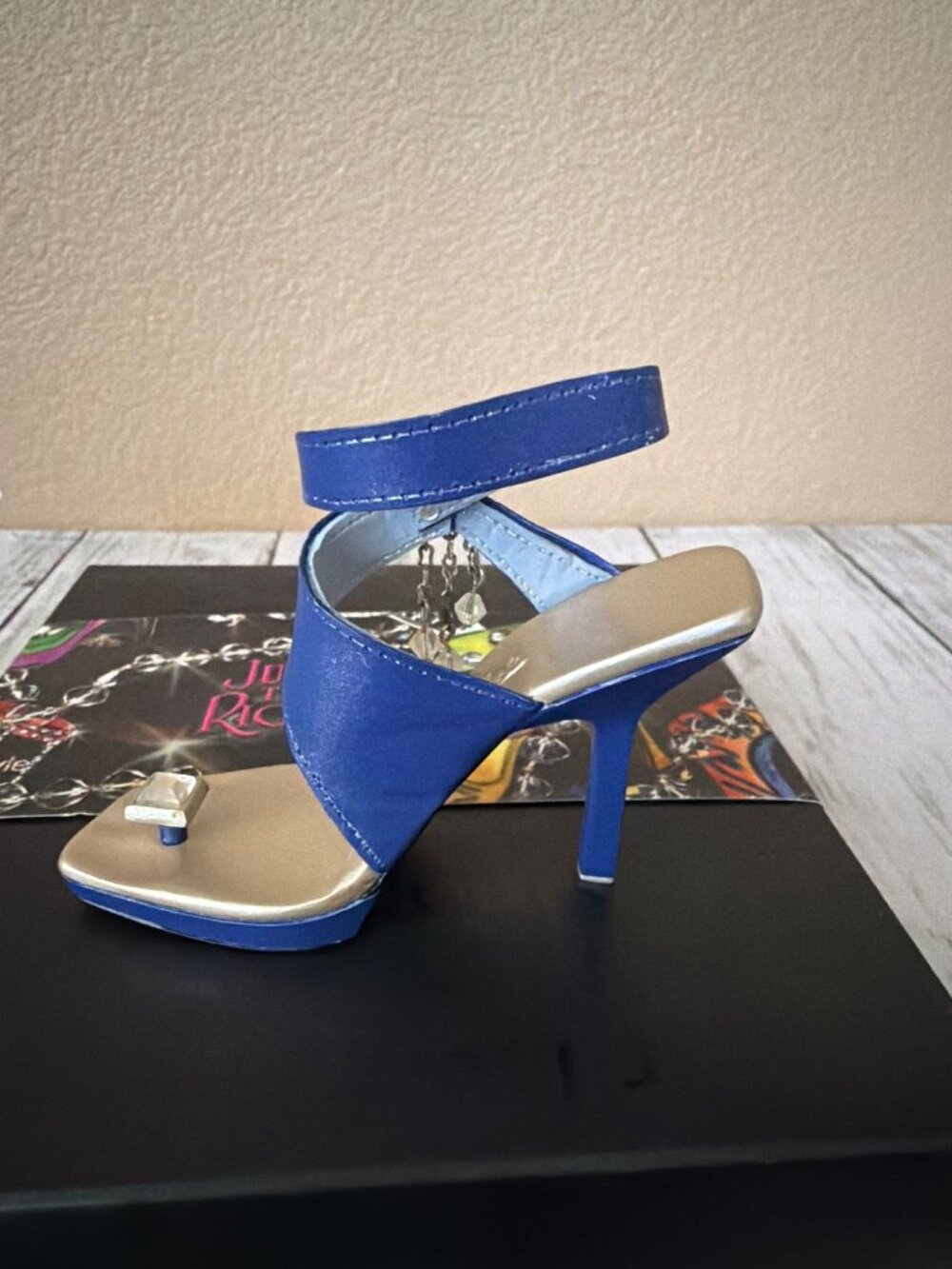 2006 Just the Right Shoe by Raine "Flirt" Mini Shoe Figurine #25578 NEW w/Box - Picture 6 of 13